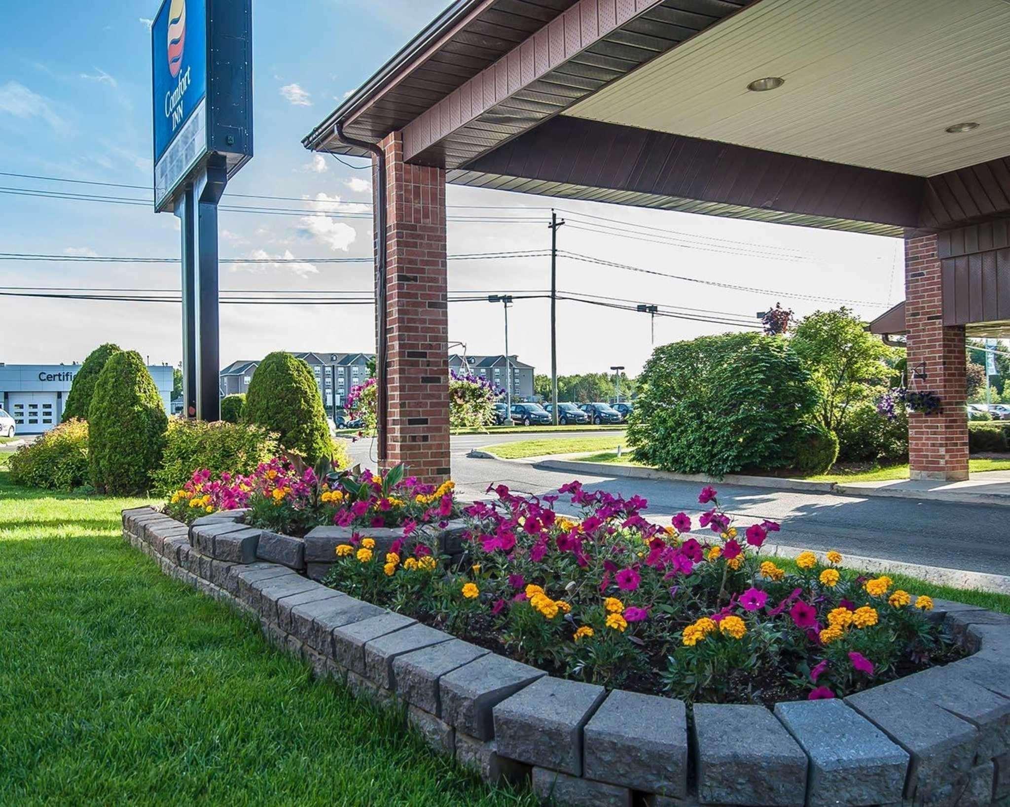 Comfort Inn Fredericton Exterior foto