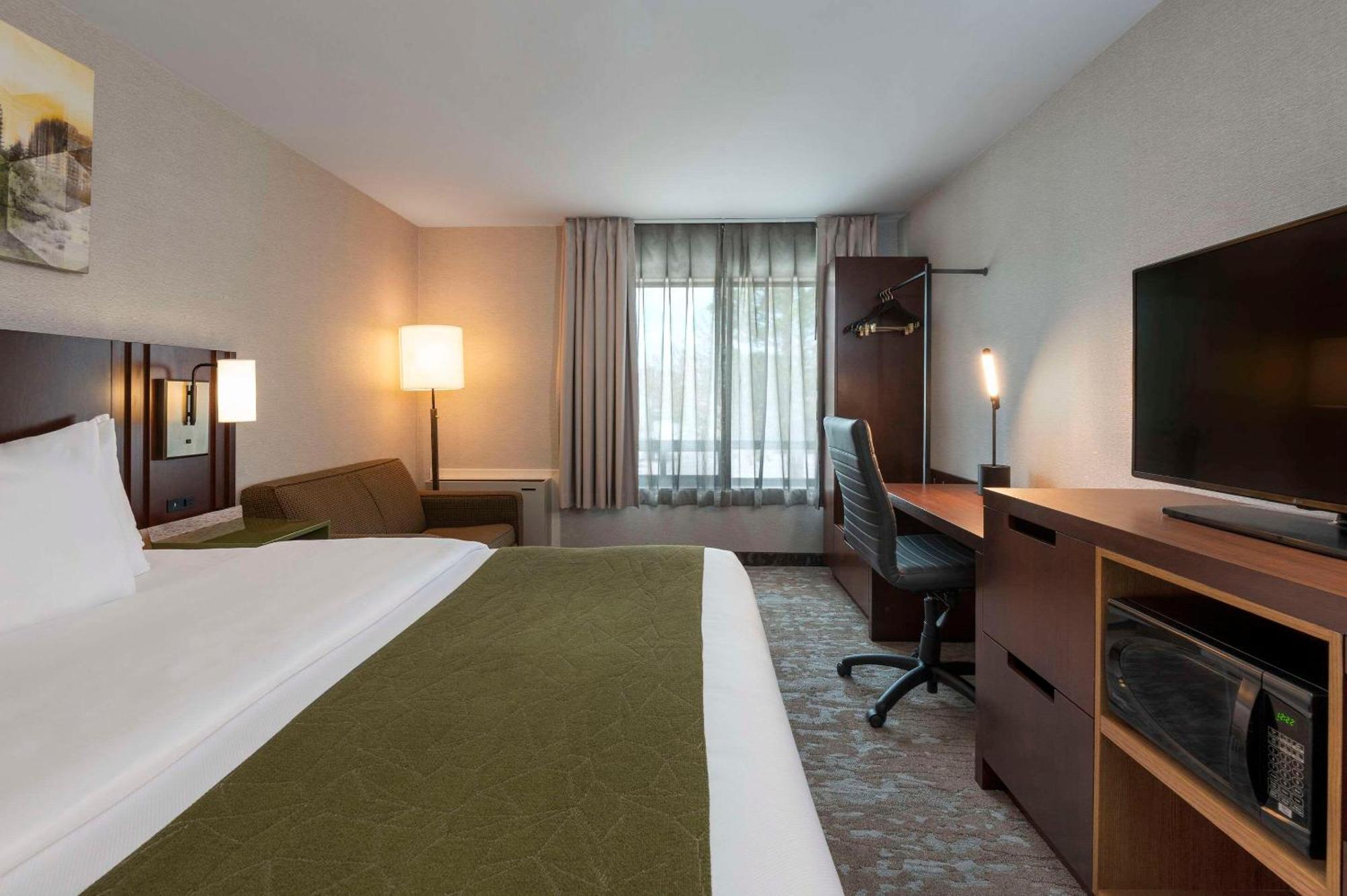 Comfort Inn Fredericton Exterior foto